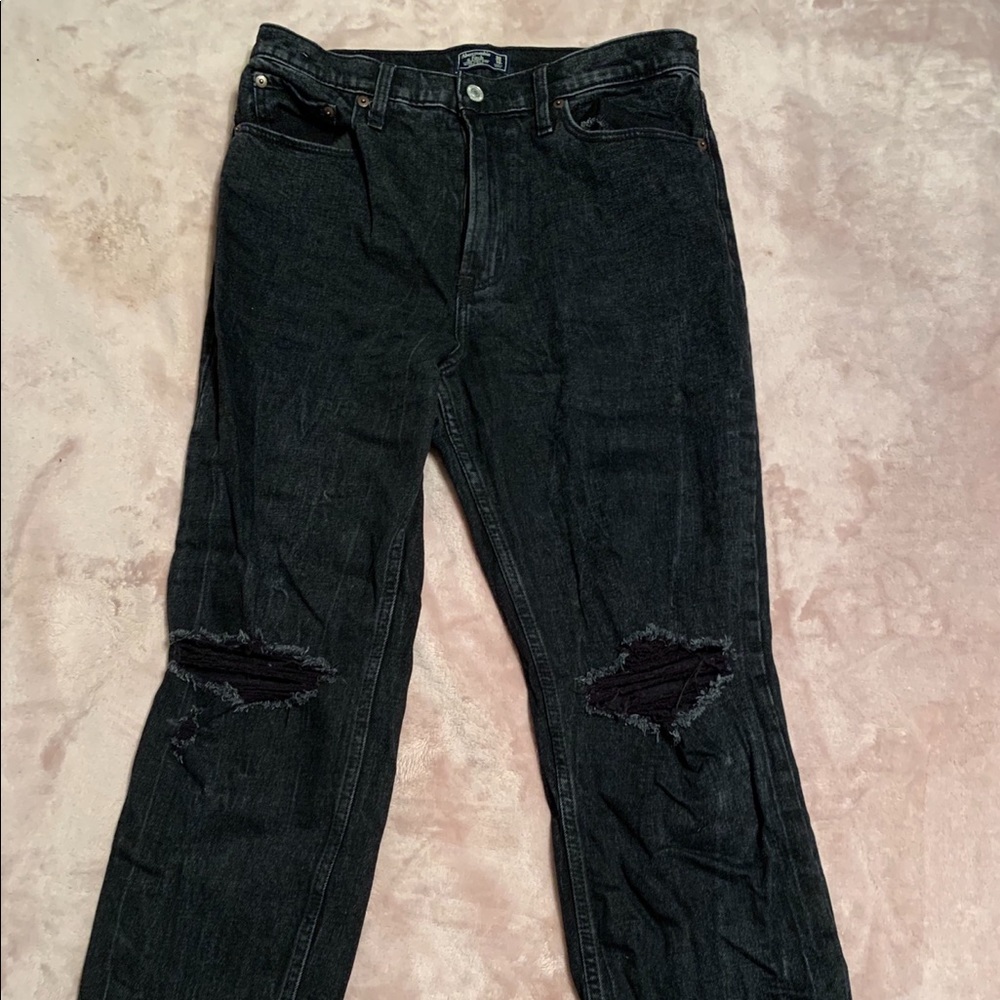 Abercrombie & Fitch high rise mom jeans!